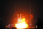 12月11日，搭载风云四号卫星的运载火箭在西昌卫星发射中心点火升空。 - 新浪吉林