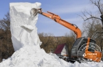 长春南湖公园雪雕陆续拆除中 拆一座雪雕共分几步 - 新浪吉林