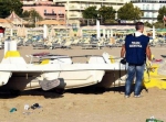 据英国《每日邮报》8月27日报道，一名波兰女子在意大利里米尼海滩旅游时，不幸惨遭轮奸，其伴侣也被殴打致昏迷。目前，犯罪团伙成员尚未落网，当地警方仍在搜寻犯罪嫌疑人。 - News.365Jilin.Com