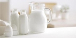 牛奶内外包装生产日期不符 供货商：喝死找厂家 - 新浪吉林
