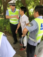 男子高速被堵10小时晕倒 国庆回家太堵 男子直接开飞机回家 - News.365Jilin.Com