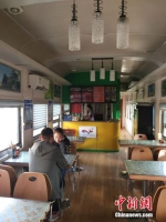 有情调！高校火车餐厅成“网红” 每节车厢售不同菜品(图) - News.365Jilin.Com