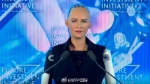 沙特授机器人国籍 这位“美女”机器人 竟被授予公民身份(图) - News.365Jilin.Com
