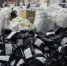 11月10日下午4点，吉林东北袜业纺织工业园外看似平静如常，但是电子商务中心和淘宝园里却热闹非凡。 - News.365Jilin.Com