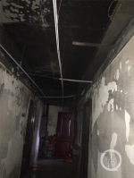 小区住户家中起火 楼道里10个消防栓都不出水（图） - 新浪吉林