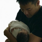 TVB小生陈智燊晋升奶爸 晒与儿子合照父爱满满 - 新浪吉林