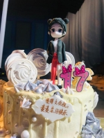 赵今麦庆祝17岁生日：充满爱与惊喜的第一天 - 新浪吉林