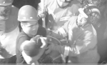 桦甸3岁儿童不慎坠入6米深井 消防员历经2个多小时成功救援！ - 新浪吉林