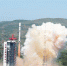 7月3日10时51分，我国在太原卫星发射中心用长征二号丁运载火箭，成功将吉林一号宽幅01B卫星送入预定轨道，发射任务获得圆满成功。 新华社发（郑逃逃 摄） - 新浪吉林