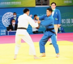 吉林省选手许振龙在全运会男子柔道-66公斤级比赛中。 本报特派记者 张政 张宽 摄 - 新浪吉林